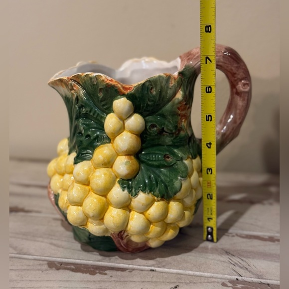 Vintage Italian Pitcher Yellow Grapes Green leaves Hand Painted Made In Italy - Picture 7 of 8